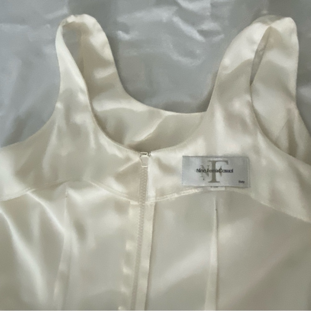NINA FERRE sleeveless top,size7 see measurement! Cream - Picture 13 of 13